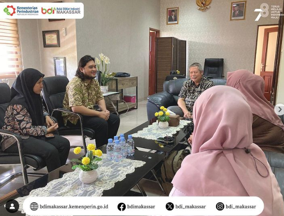 Perwakilan dari Inkubator Bisnis Dinas Koperasi dan UKM Kota Makassar kunjungi BDI  Makassar